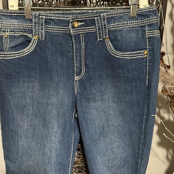 Jeans - Picture 5 of 7